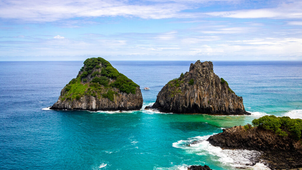 Morro Dois Irmãos em Fernando de Noronha